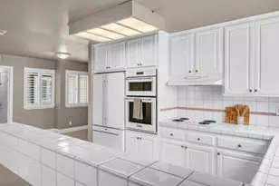 8146 Caribbean Way, Sacramento, CA 95826 - Photo 11