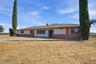 6092 Angel Dr, Winton, CA 95388 - Photo 5