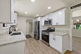 6820 Arabella Way, Sacramento, CA 95831 - Photo 11