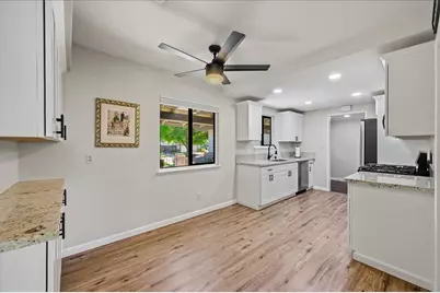 6820 Arabella Way, Sacramento, CA 95831 - Photo 13