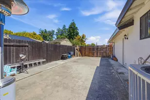 6820 Arabella Way, Sacramento, CA 95831 - Photo 49