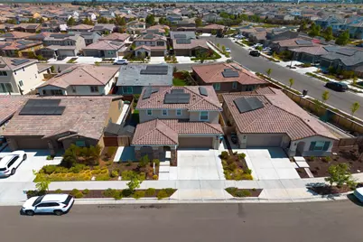 547 Estancia Street, Lathrop, CA 95330 - Photo 41