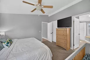 La Fiesta Way, Sacramento, CA 95828 - Photo 35