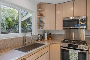 2420 Temple Dr, Davis, CA 95618 - Photo 7