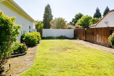 6643 Desert Springs, Chowchilla, CA 93610 - Photo 27