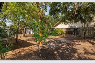 113 W Palo Alto Avenue, Fresno, CA 93704 - Photo 33