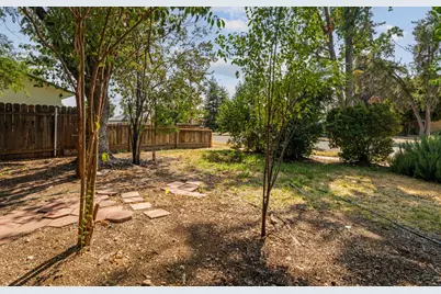 113 W Palo Alto Avenue, Fresno, CA 93704 - Photo 37