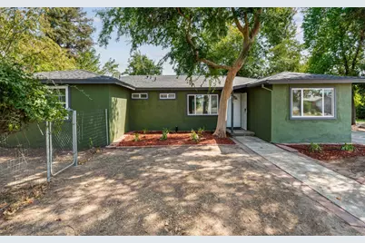 113 W Palo Alto Avenue, Fresno, CA 93704 - Photo 1