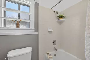 724 40th St, Sacramento, CA 95819 - Photo 17