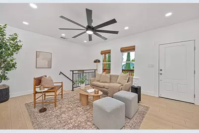 3307 37th Street, Sacramento, CA 95817 - Photo 15