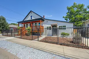 3307 37th St, Sacramento, CA 95817 - Photo 3