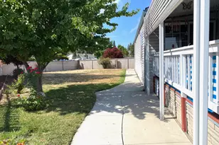 Tam O Shanter Dr, Stockton, CA 95210 - Photo 33