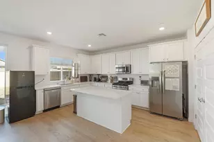 10368 Tower Hl Dr, Stockton, CA 95219 - Photo 5