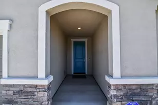 1579 Ivy Hatch Way, Plumas Lake, CA 95961 - Photo 5