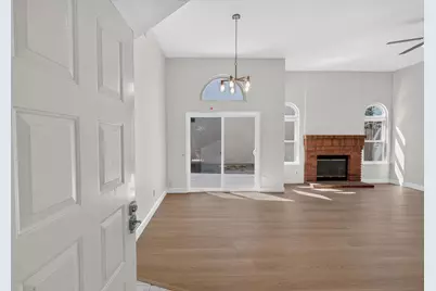 8048 Cardale Way, Sacramento, CA 95829 - Photo 5