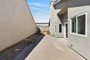 8048 Cardale Way, Sacramento, CA 95829 - Photo 43