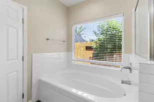 5 Oasis Ct, Sacramento, CA 95838 - Photo 23