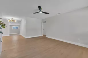 4941 Alcott Dr, Sacramento, CA 95820 - Photo 7