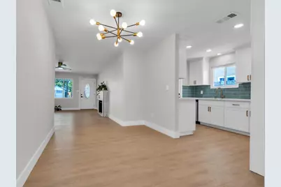 4941 Alcott Drive, Sacramento, CA 95820 - Photo 11
