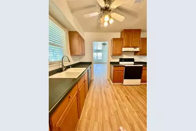 208 Parry Avenue, Modesto, CA 95354 - Photo 3