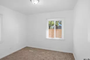 1102 Blair Ave, Modesto, CA 95350 - Photo 13