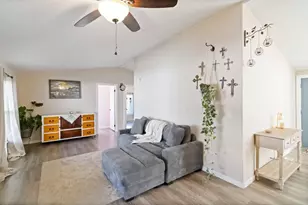 Coed Ln, Sacramento, CA 95828 - Photo 9