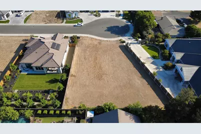 2425 Interlaken Court, Lodi, CA 95242 - Photo 3