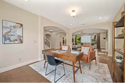 18 Triumph Court, Sacramento, CA 95831 - Photo 7