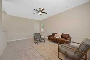 18 Triumph Ct, Sacramento, CA 95831 - Photo 19