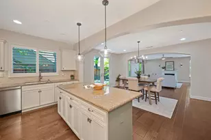 18 Triumph Ct, Sacramento, CA 95831 - Photo 11