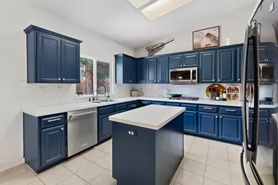 1818 Genoa Court, Yuba City, CA 95993 - Photo 9