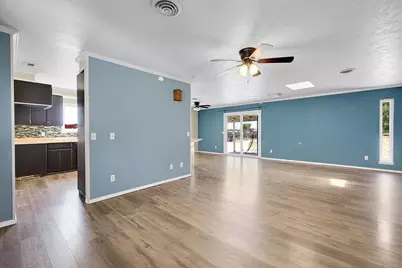 2137 Holcomb Avenue, Yuba City, CA 95993 - Photo 7