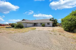 2137 Holcomb Ave, Yuba City, CA 95993 - Photo 5