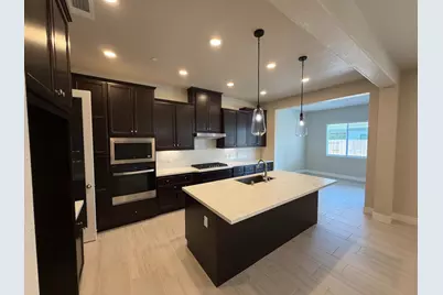 375 S Hot Springs Drive, Manteca, CA 95337 - Photo 3