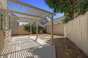 2025 Hearthstone Ln, Modesto, CA 95355 - Photo 31