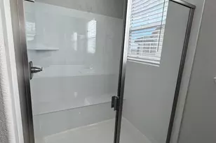 367 Hot Springs Dr, Manteca, CA 95337 - Photo 9