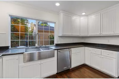 1310 Commons Drive, Sacramento, CA 95825 - Photo 17