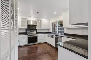 1310 Commons Dr, Sacramento, CA 95825 - Photo 15
