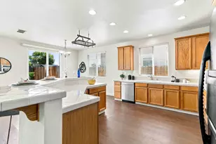 1981 Branding Iron Way, Plumas Lake, CA 95961 - Photo 13