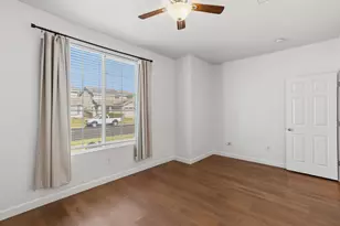 1981 Branding Iron Way, Plumas Lake, CA 95961 - Photo 17