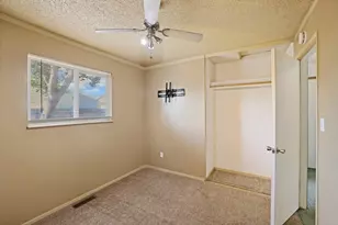 2426 Modoc Way, Lodi, CA 95242 - Photo 17