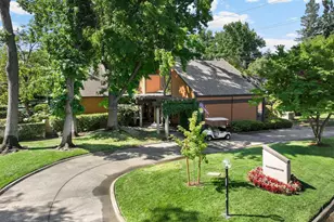 2236 Woodside Ln, Sacramento, CA 95825 - Photo 27