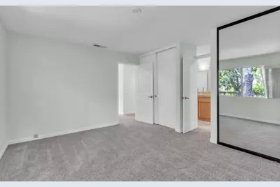 2236 Woodside Lane #12, Sacramento, CA 95825 - Photo 13