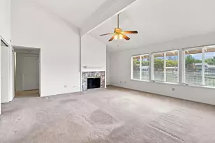 3746 W Benjamin Holt Dr, Stockton, CA 95219 - Photo 25