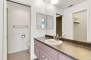 3746 W Benjamin Holt Dr, Stockton, CA 95219 - Photo 35