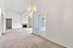 3746 W Benjamin Holt Dr, Stockton, CA 95219 - Photo 23