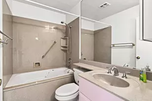 3746 W Benjamin Holt Dr, Stockton, CA 95219 - Photo 7