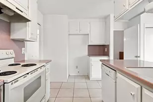 3746 W Benjamin Holt Dr, Stockton, CA 95219 - Photo 19