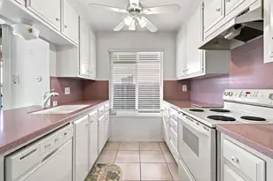 3746 W Benjamin Holt Dr, Stockton, CA 95219 - Photo 17
