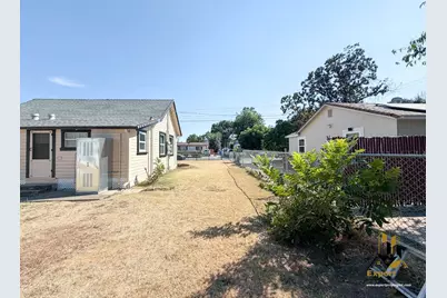 305 Wilson Avenue, Sacramento, CA 95833 - Photo 9